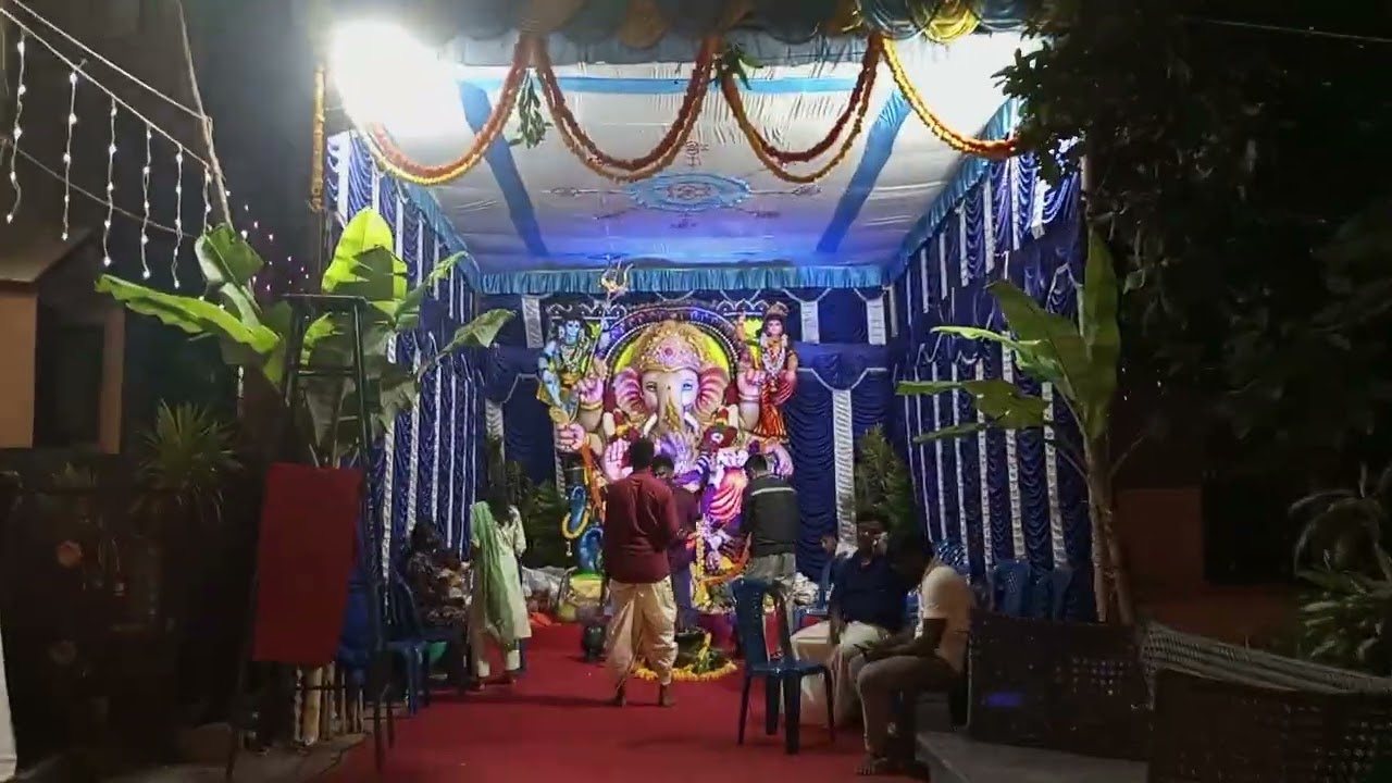 INDEPENDENT TEAM ganesha grand celebration from the entrance