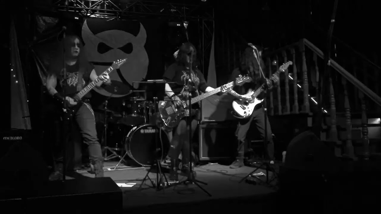 Aarseth- Darkness Over The Earth ( Live Botucatu 11/07 )