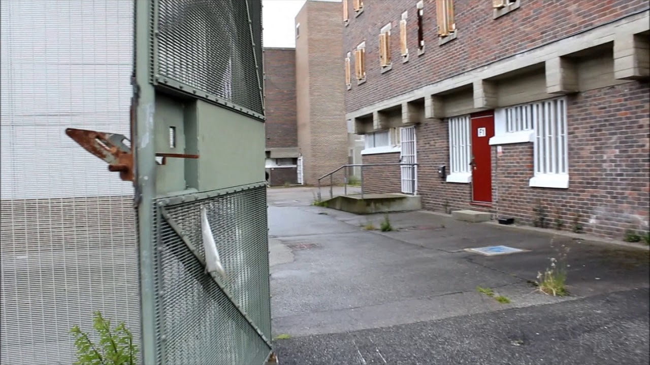 Exploring Blundeston Prison - Suffolk - Urbex