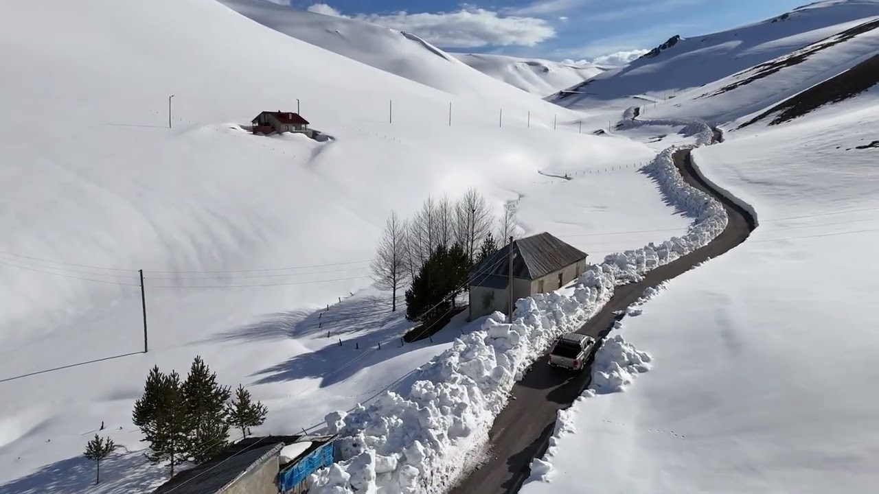 Araklı-Bayburt yolu Salmankaş Ge&ccedil;idi #amarok #snow #mountains #nature