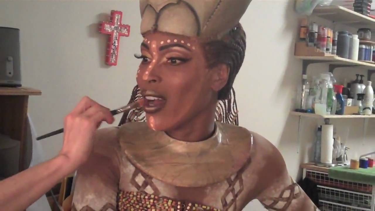 THE LION KING: Go Backstage in Las Vegas with Kissy Simmons