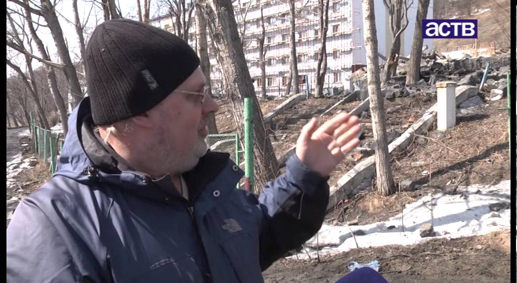 В Корсакове разрушили здание мореходного училища
