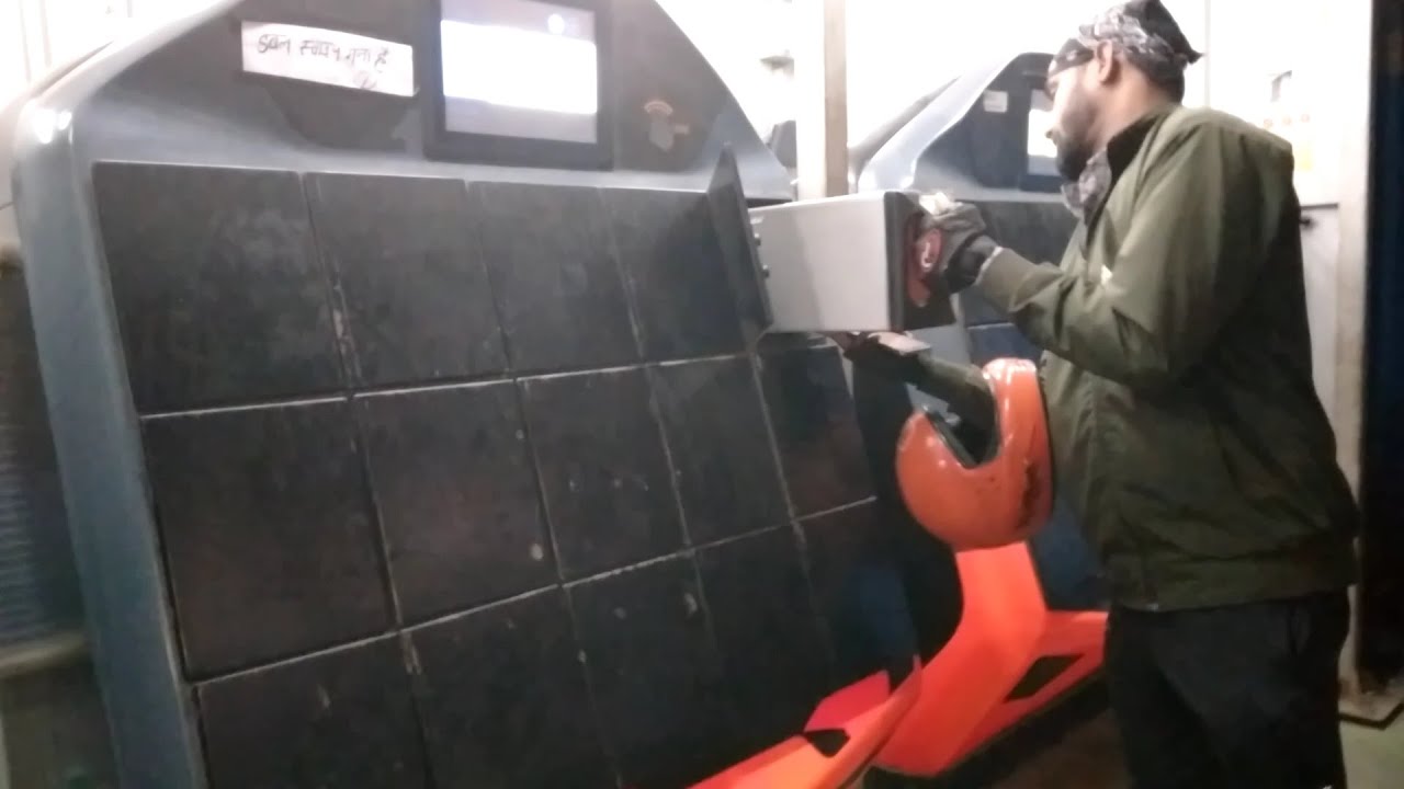 Electric Vehicles Charging Station, EV Battery Swapping Delhi