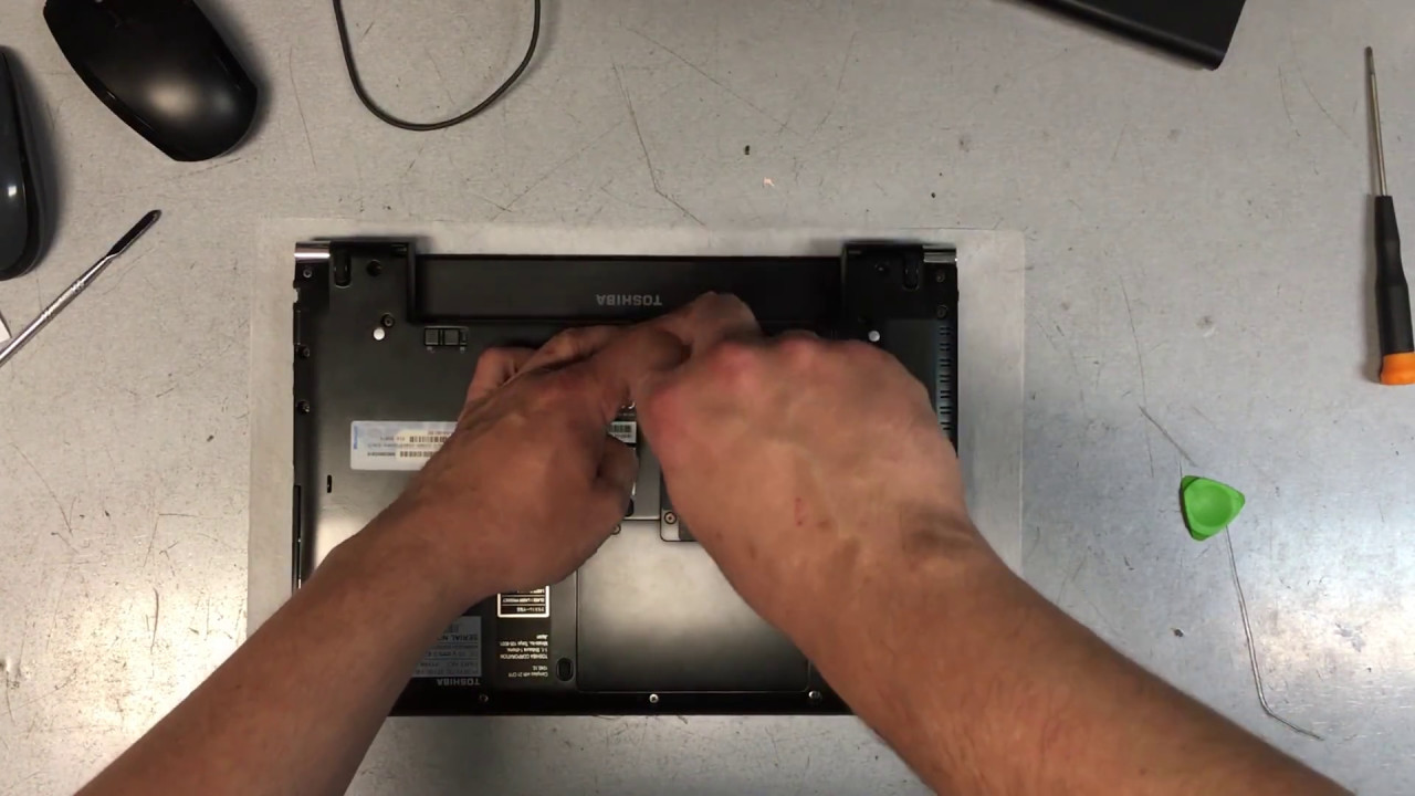 Toshiba Portage R700-14l How to disassemble