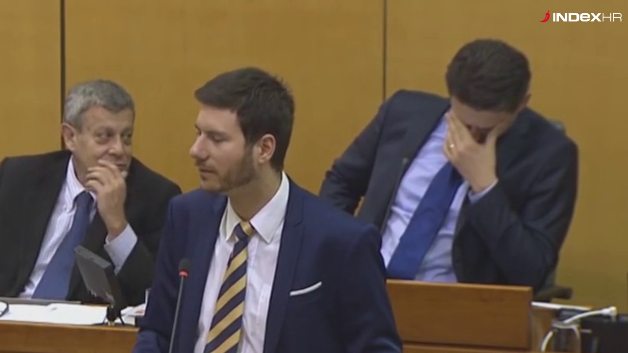 CIRKUS U SABORU #1 Pernar priča, Petrov umire od smijeha