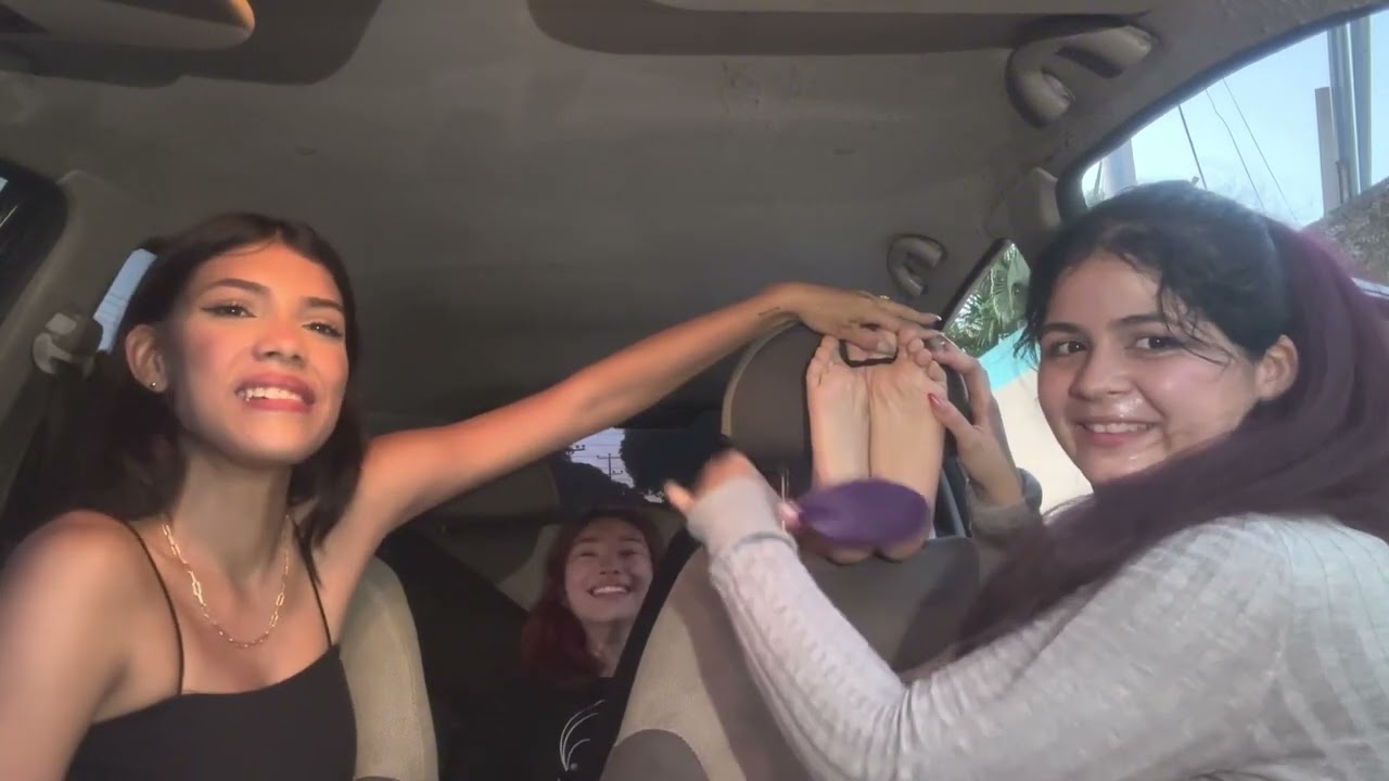 Reflexology Project Episode 17! Preview! Tickling trapped feet in the car, three participants!