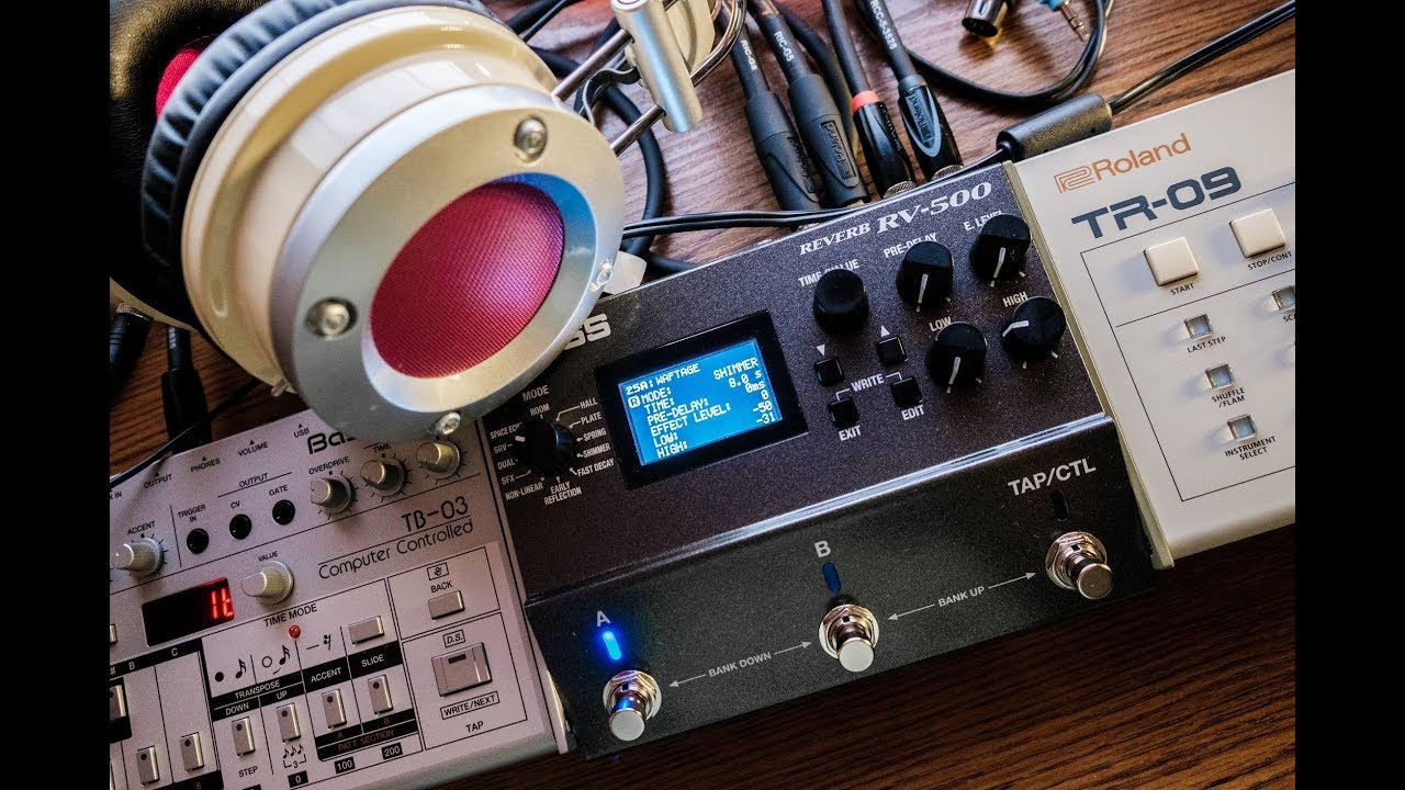 BOSS RV-500 Reverb demo (with synthesizers)