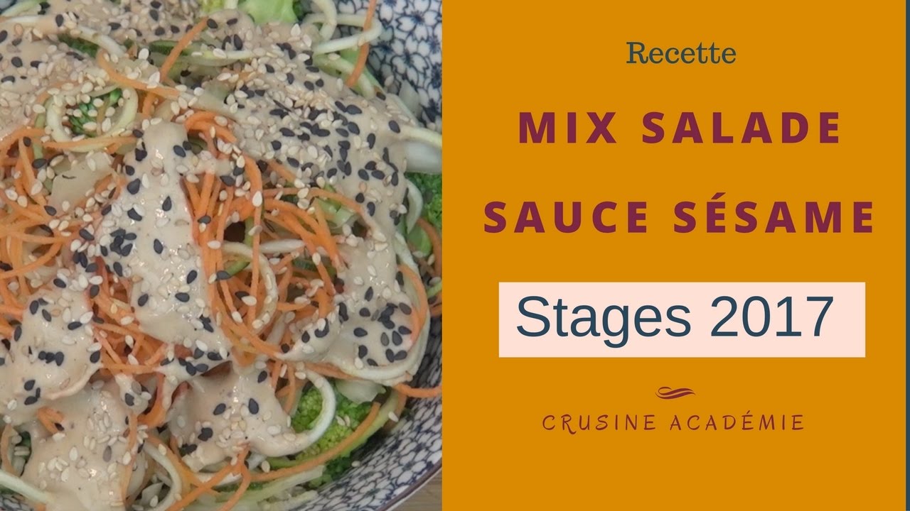 Salade légère et rafraîchissante à la sauce sésame : une recette parfaite pour l'été.