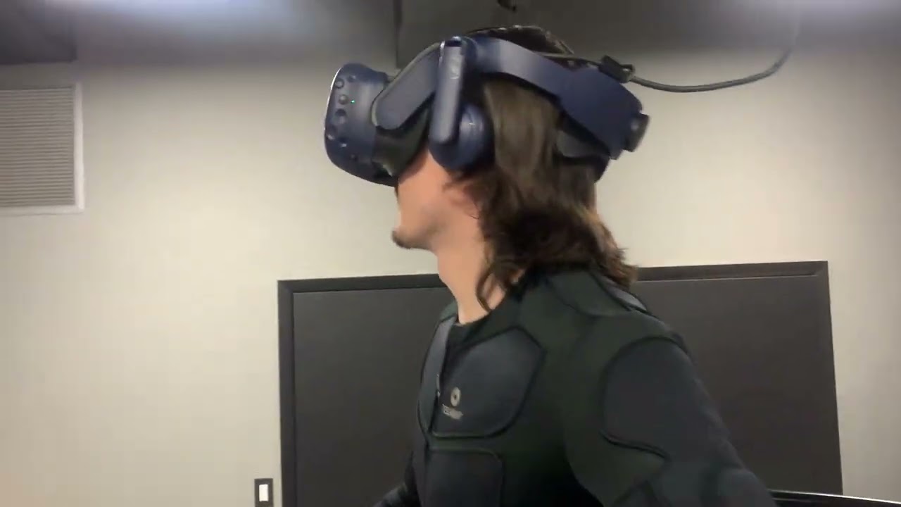 Infinadeck Teslasuit
