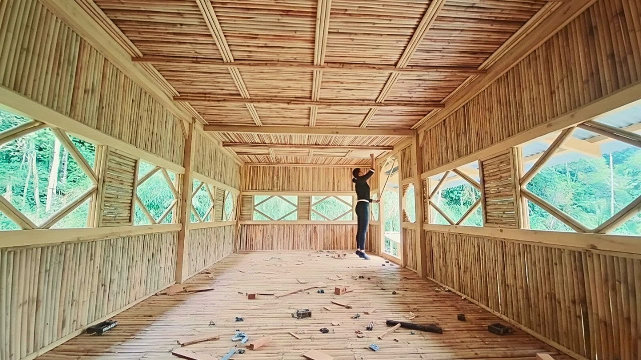 No Bought Materials! She Harvests Forest Wood and Builds a Wooden Ceiling Alone