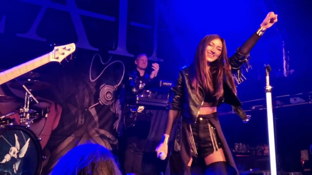 Delain - Suckerpunch (live) - 22.04.23 - O2 Islington, London