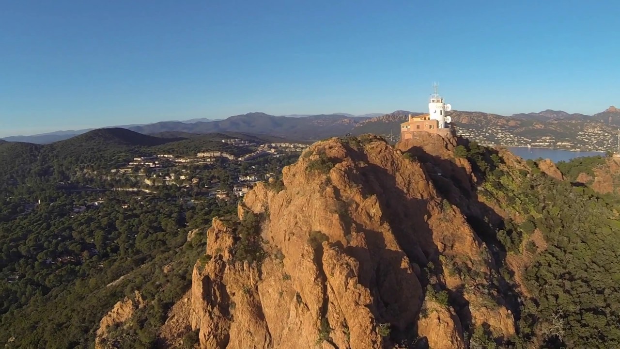 PARAMOTEUR A FREJUS - LES AILES DU SOLEIL- LE CLUB PARAMOTEUR DE LA COTE D'AZUR