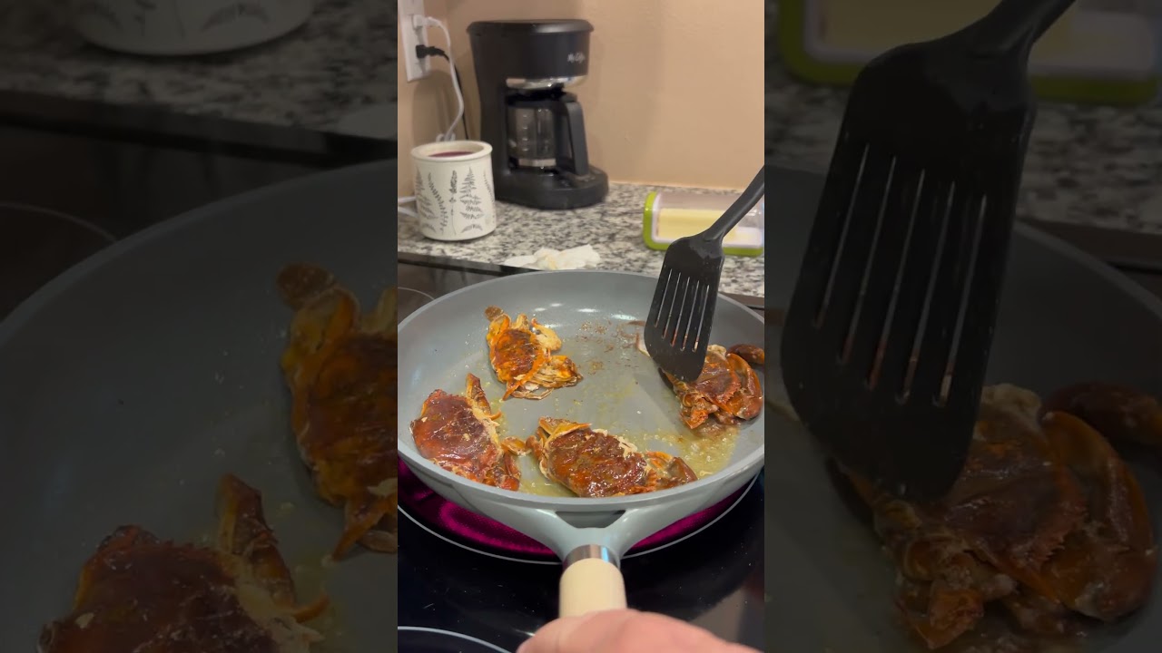 Sautéed soft shell crabs for dinner 