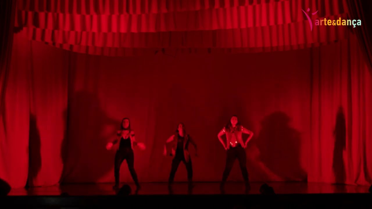 Espetáculo - Dia Internacional da Dança 2022 by: Arte & Dança
