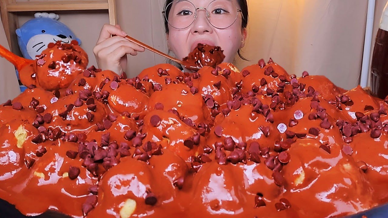 숟가락으로 퍼먹는 프로피테롤🥄 베이비슈 초콜렛 직접 만든 초코잼 슈 초코범벅 프로피테롤 디저트 먹방 Dessert Mukbang