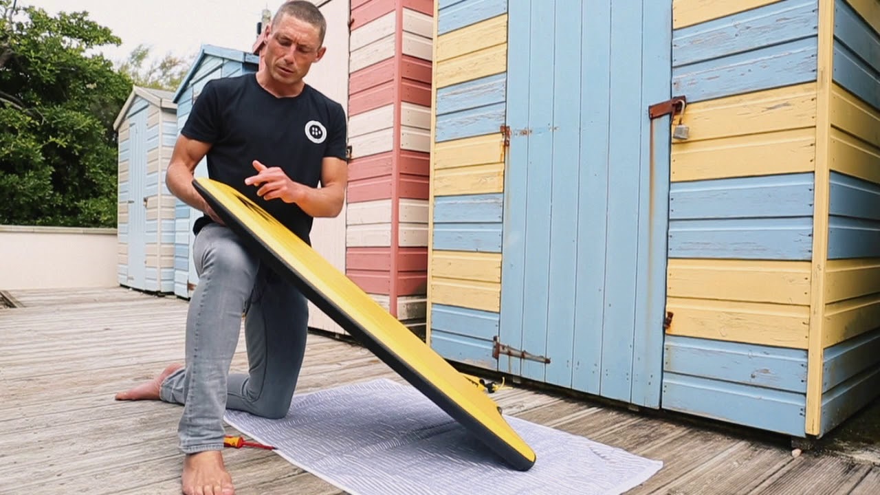 How to plug a leash in a bodyboard