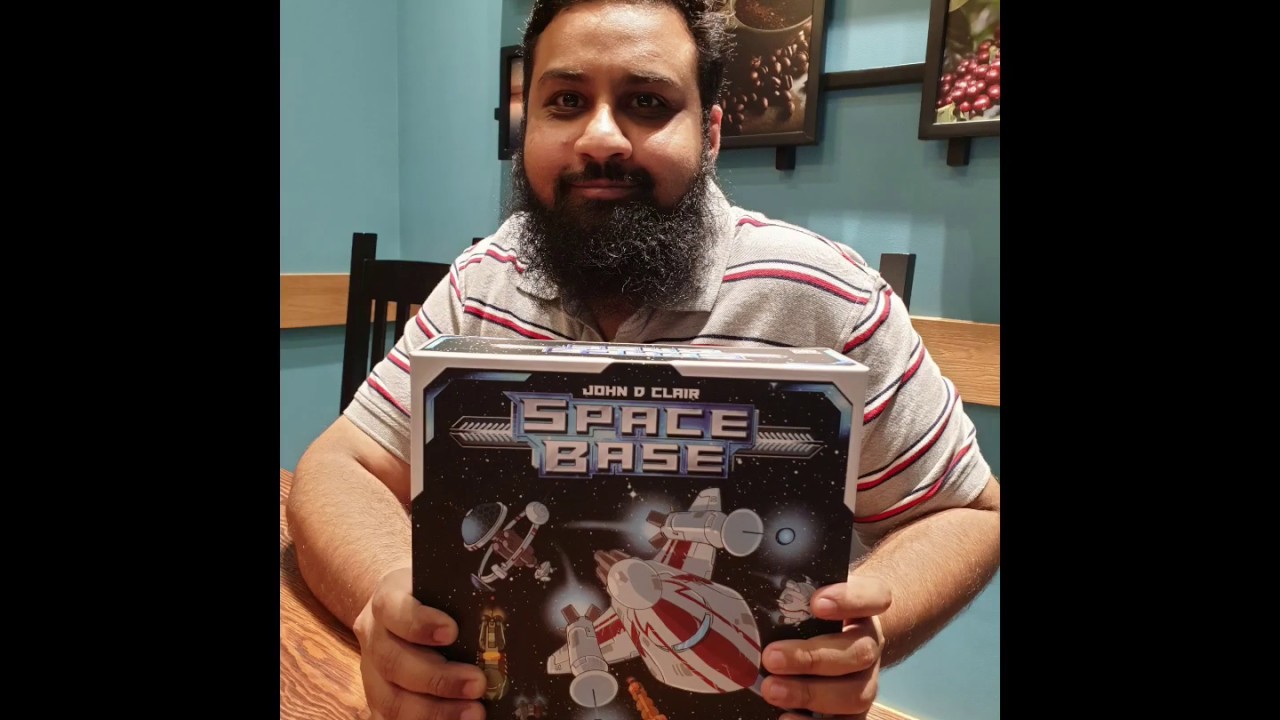 Unboxing &bull; Space Base