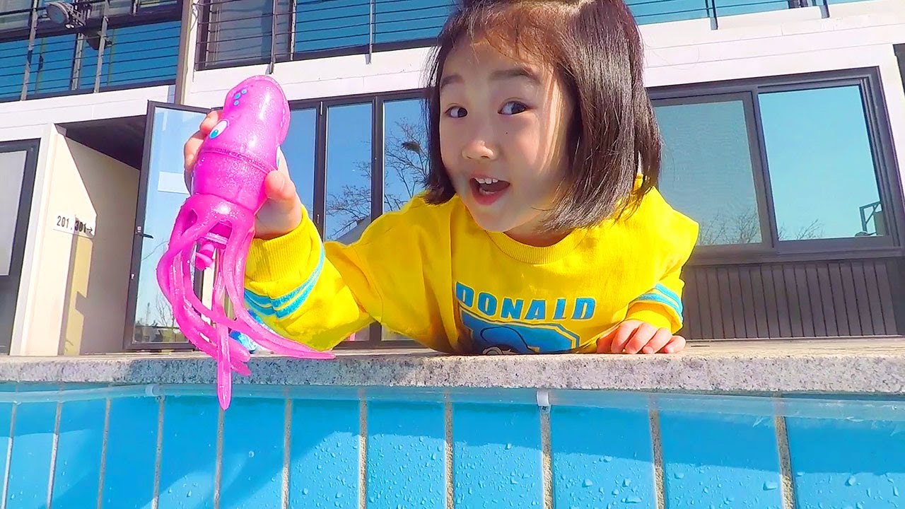 KOLAM RENANG BORAM BERENANG Boram In Swimming Pool