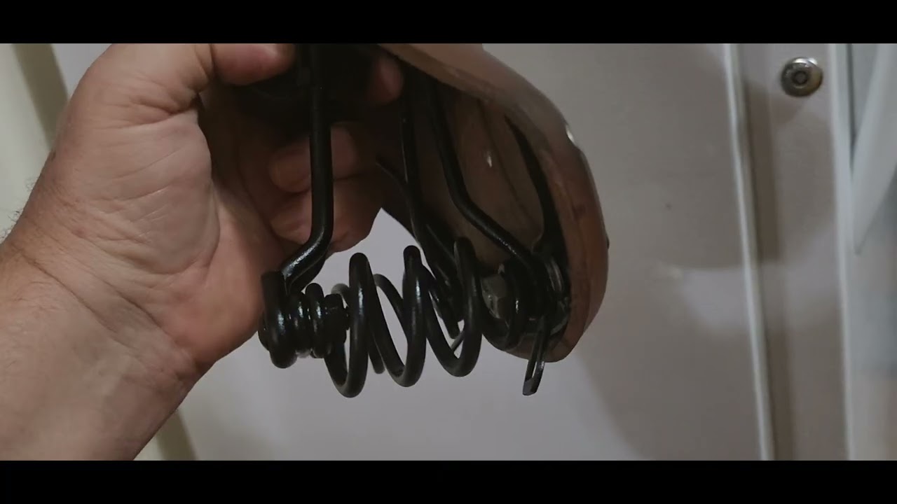 JourneyonaBike - Eliminate the Bike Saddle Creak - Brooks B67 [springs & rail contacts] (Aug 2025)
