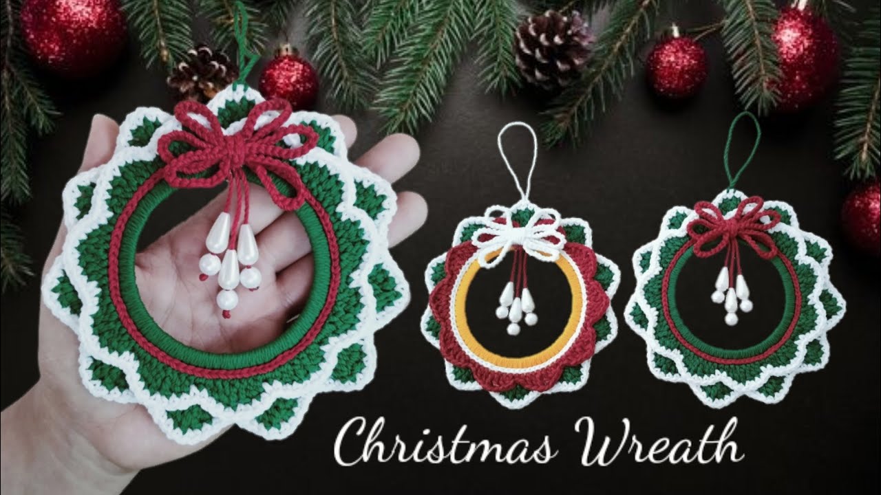 Easy Ways to Crochet a Christmas Ornament Wreath