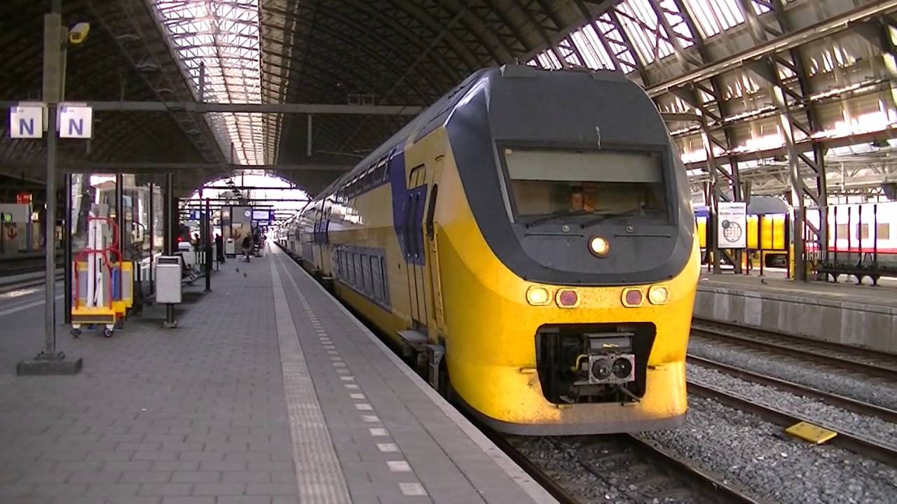 Treinen in Amsterdam Centraal 2014 - Dagje door Nederland