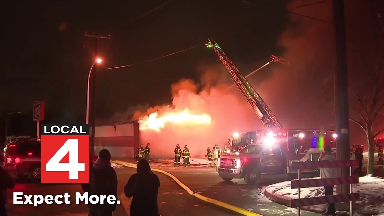 Massive fire burns through Garden City strip mall, causing power outages and water issues