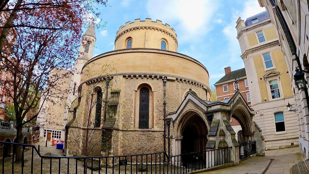 LONDON WALK 🇬🇧 Royal Courts of Justice, Temple Church 💒  | Central London Walking Tour with captions