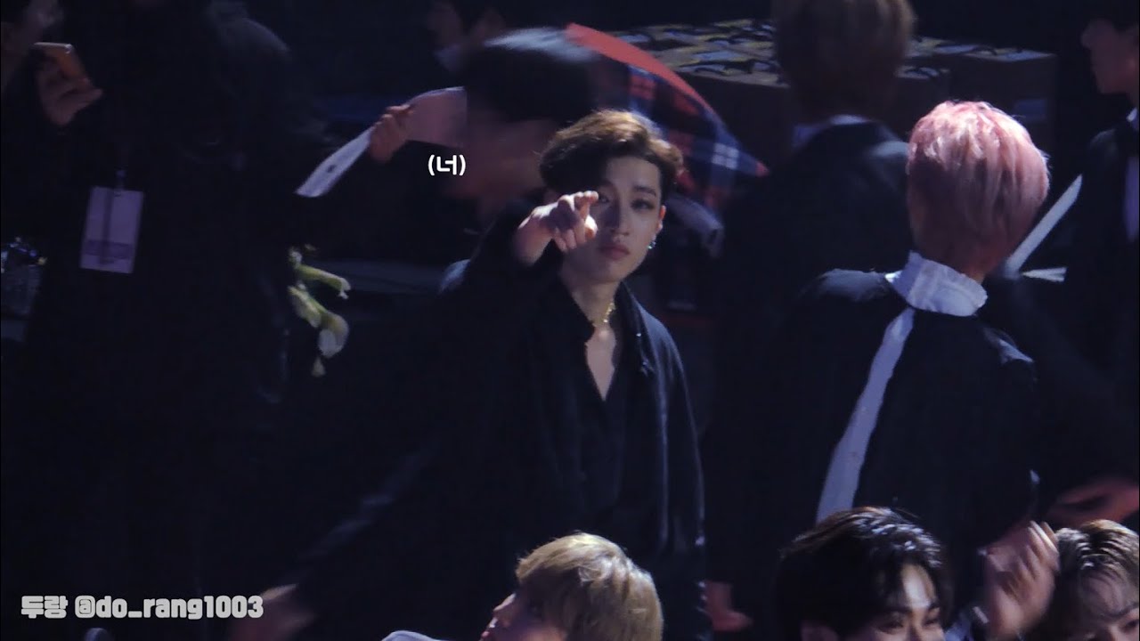 200108 가온차트 스트레이키즈 엔딩 인사 + 가수석 방찬 Focus (Gaon Chart Ending Goodbye StrayKids Bangchan Focus)