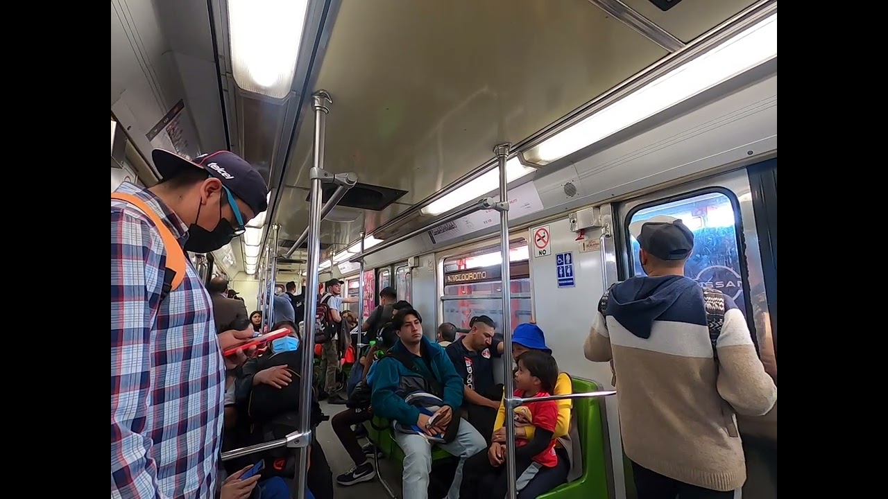 Mexico City Walk * RAW* - On the metro - Part 5 - 15 jan 2023 #CDMX