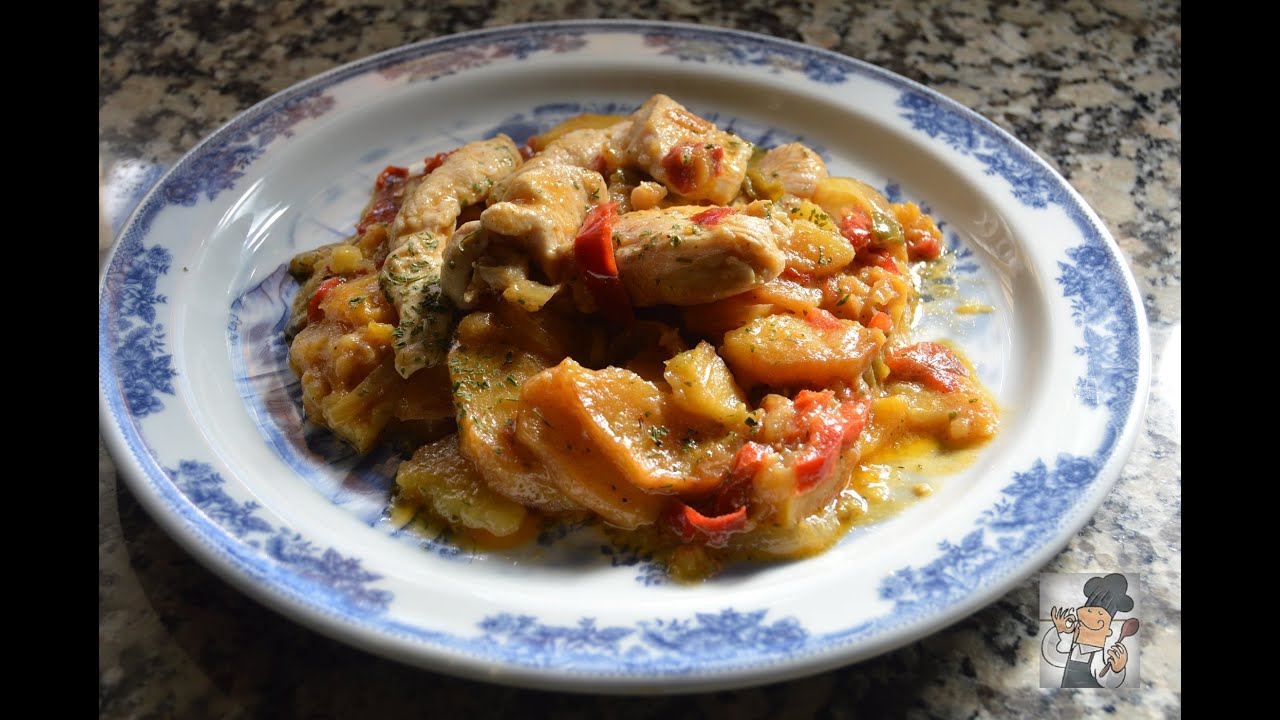 PECHUGA DE POLLO CON PATATAS A LO POBRE