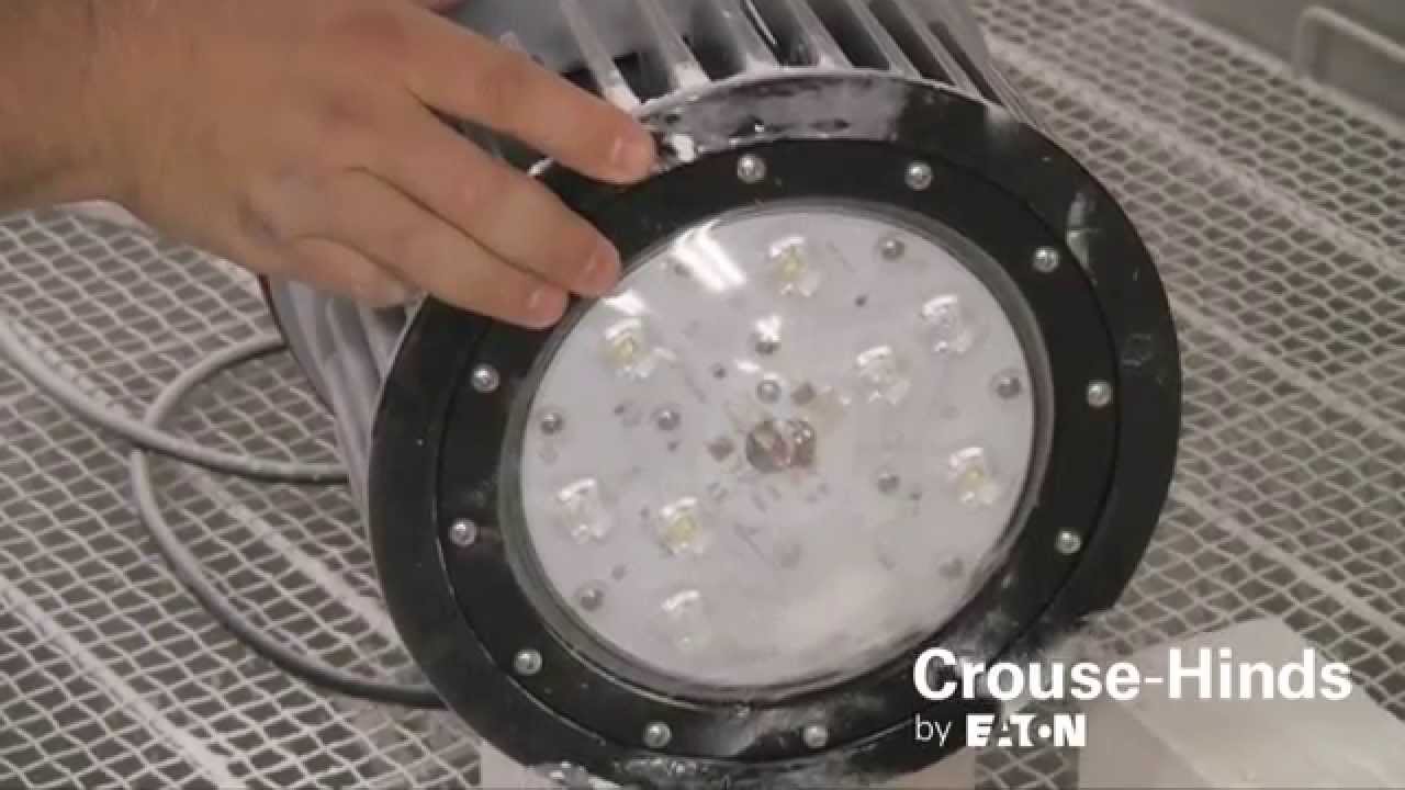 Champ VMV Series Generation III LED Luminaire by Eaton