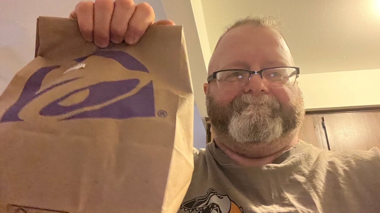 Ionacus toy reviews #1049 new Taco Bell items