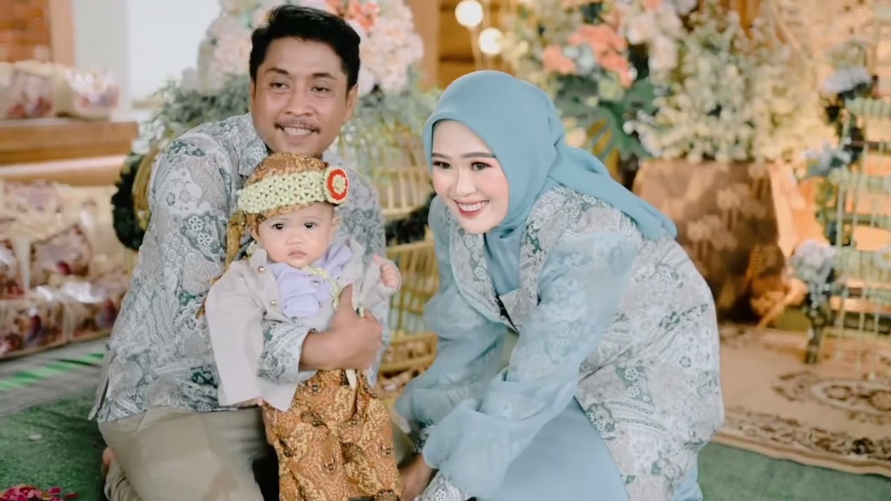 Tedhak Siten (Turun Tanah) adat Jawa adik Pradipta 27 Januari 2026 