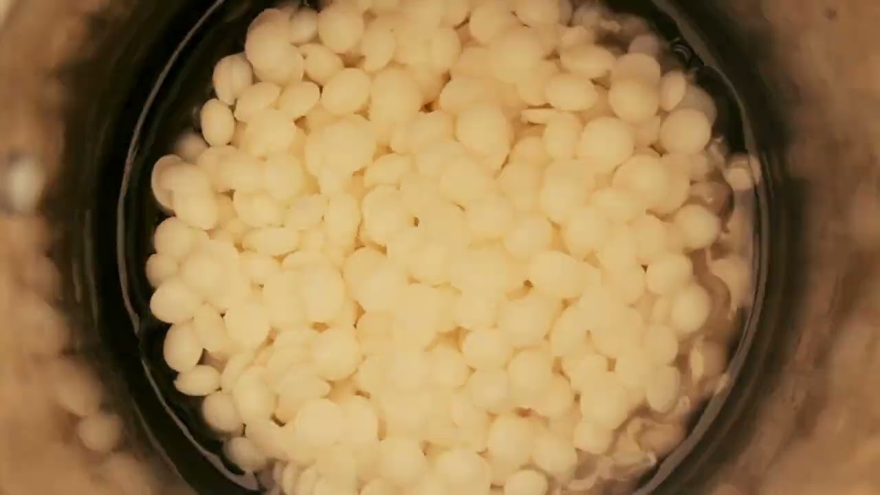 hand pouring process: Ancient Water Scented Candle I Woodberg x Perplex
