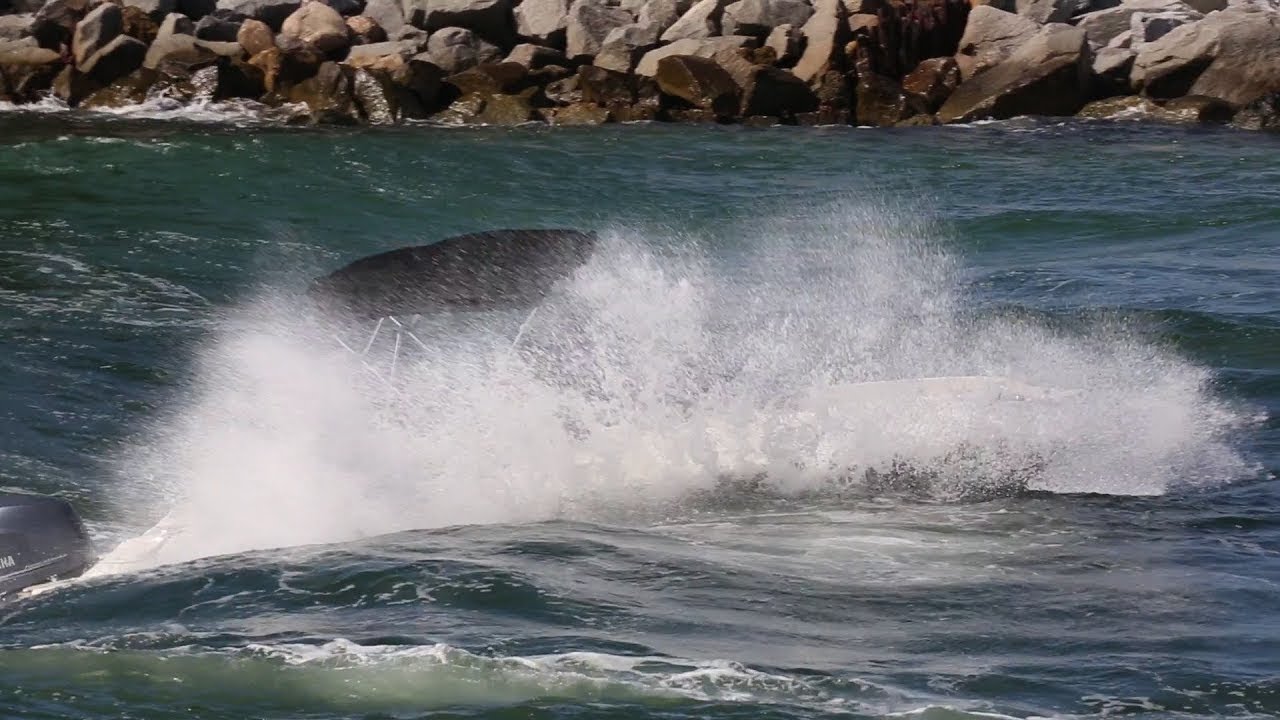 Bowrider Belly Flop | Haulover too rough for this little boat.