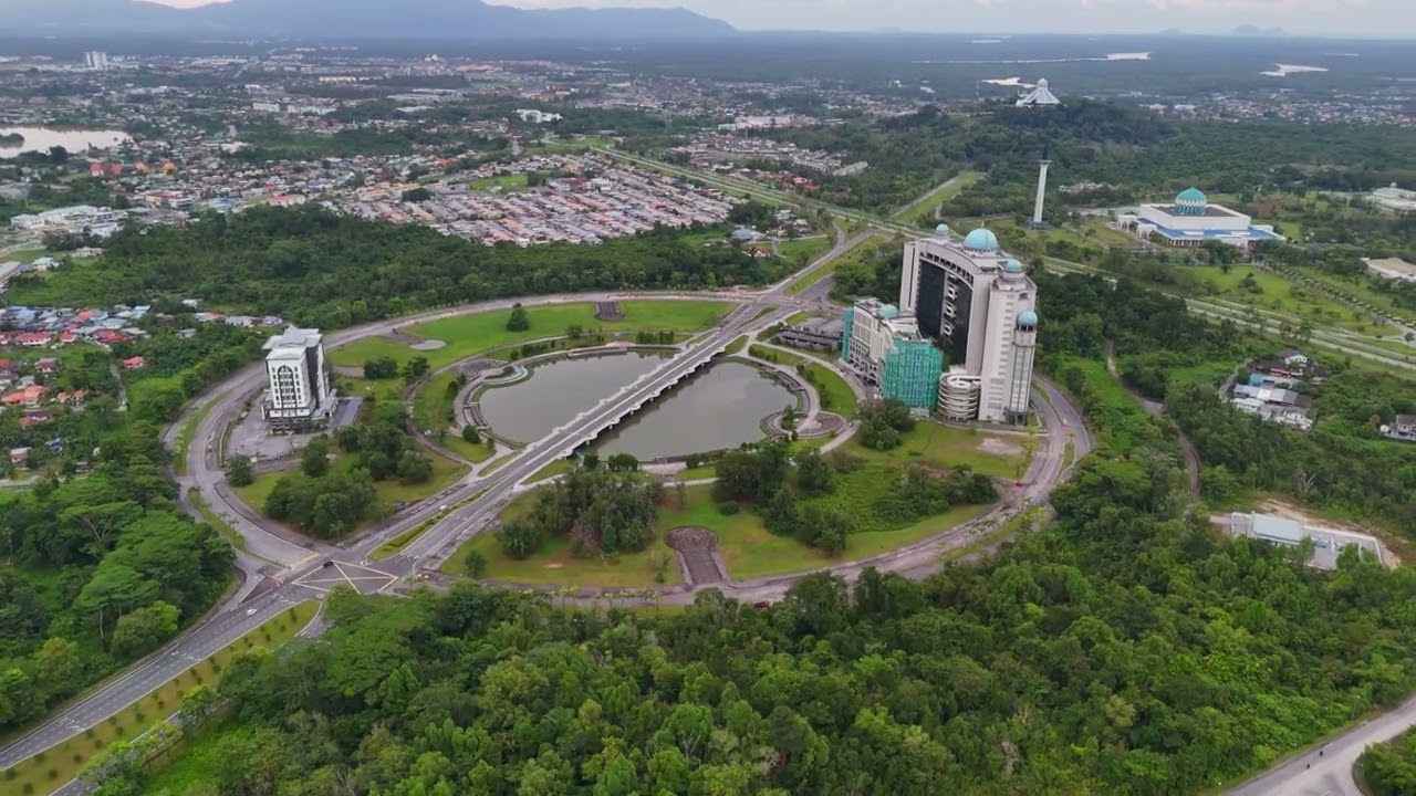 UPDATE THE VIEW OF PETRA JAYA | KUCHING | SARAWAK | 2024 | DJI AIR 3 Drone Footage |