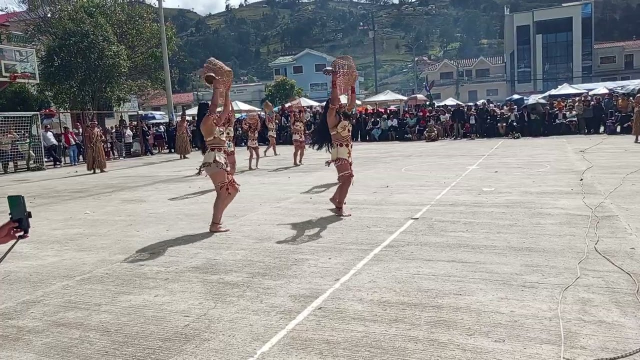 Presentación del grupo de danza,Churay  Wambrakuna (parroquia cumbe)2025