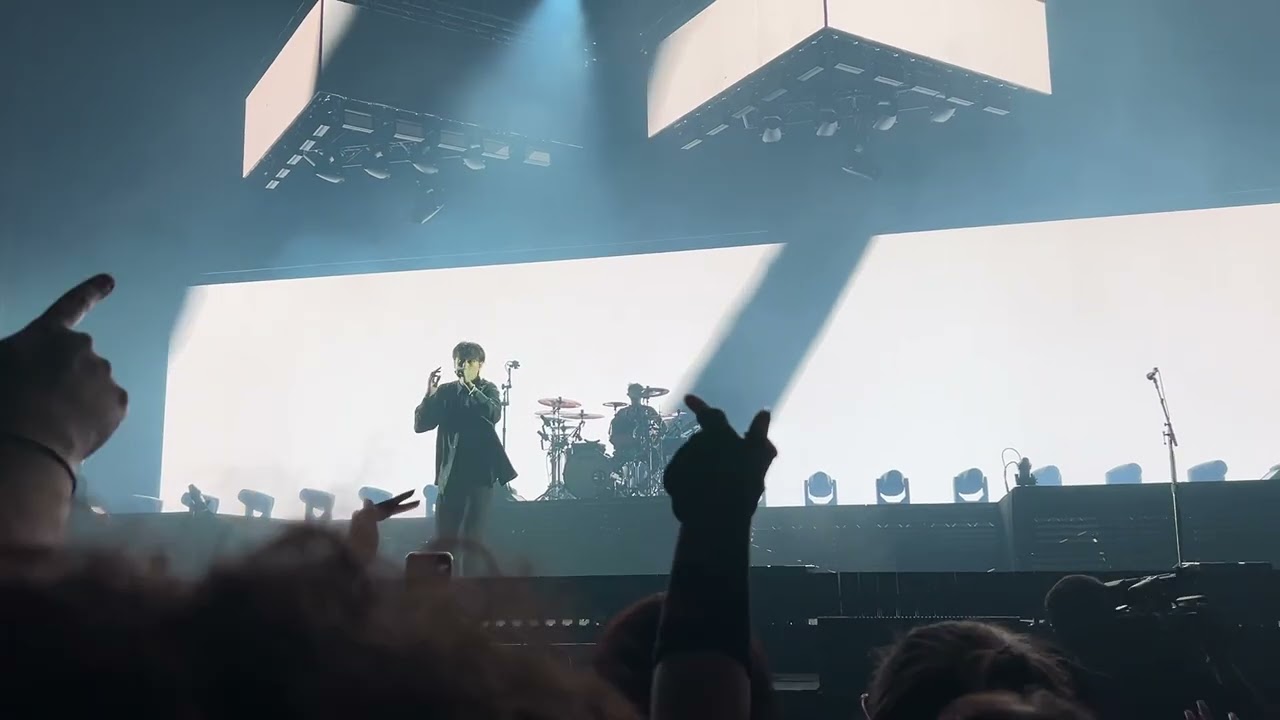 Bad Omens - Artificial Suicide [live Bruxelles 2025]