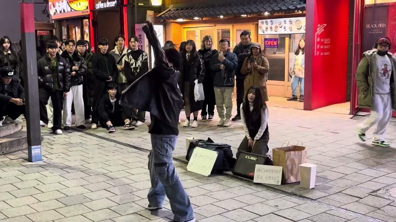 HONGDAE K-POP SOLO BUSKING - [Seventeen] Hot (3)
