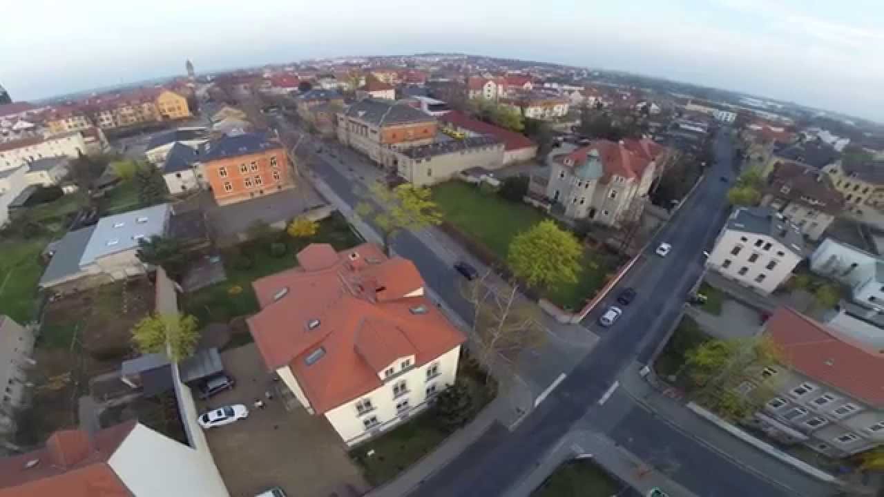 Großenhain aus halber Höhe. Mozartallee, Cottbusser Bahnhof und zurück. (c) A. Benicke
