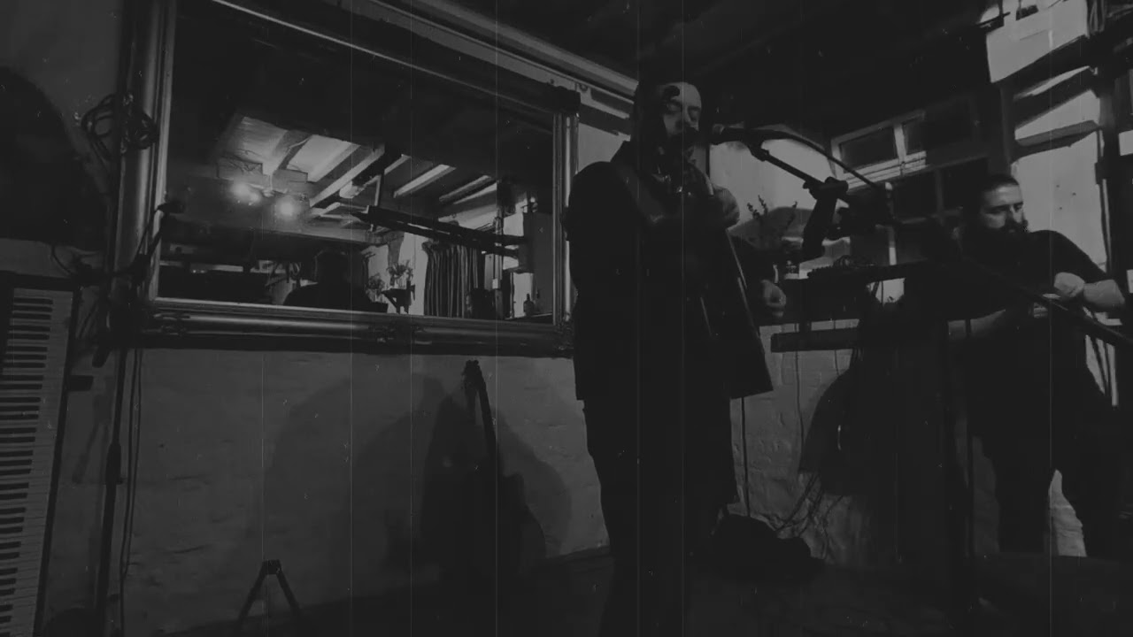 George Welsford - Don't Be Cruel (Elvis Presley) 13/01/26 Althorpe Coaching Inn