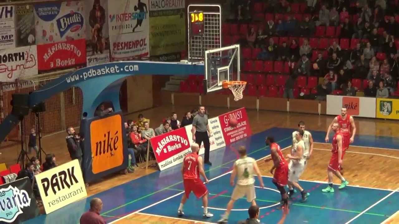 Zostrih zápasu BC Prievidza - ŠKP B. Bystrica 5.2.2014