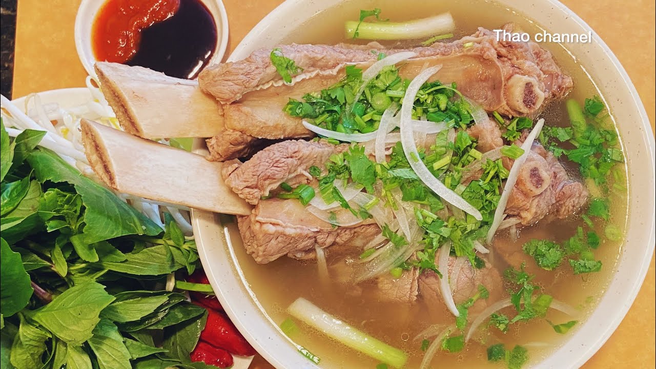 Cách nấu phở sườn bò ngon