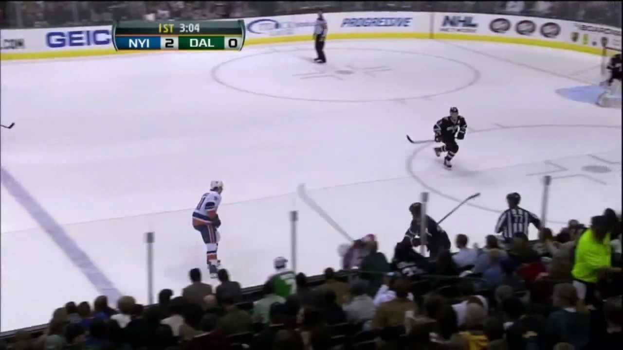 Sheldon Sourray hits Pierre-Alexandr Parenteau