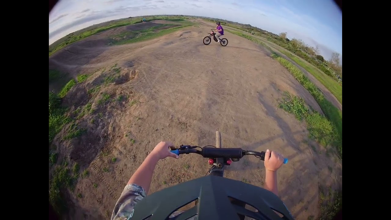Hitting jumps at Fairview Park with @73_Collin1 #viral #fypシ #bikelife 