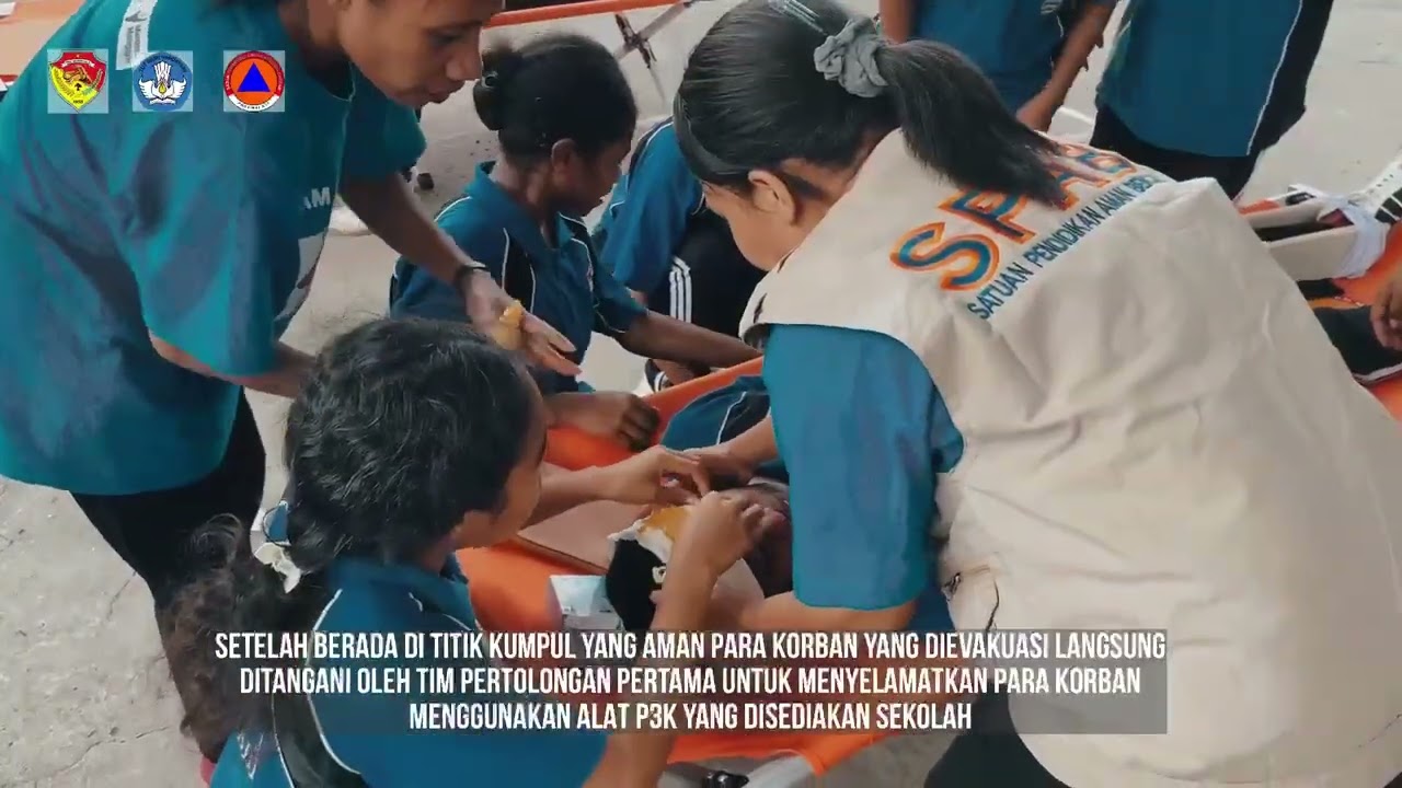 SIMULASI BENCANA GEMPA DAN TSUNAMI BPBD PROPINSI NTT, BPBD KAB. ALOR DAN SMAS KRISTEN 1 KALABAHI