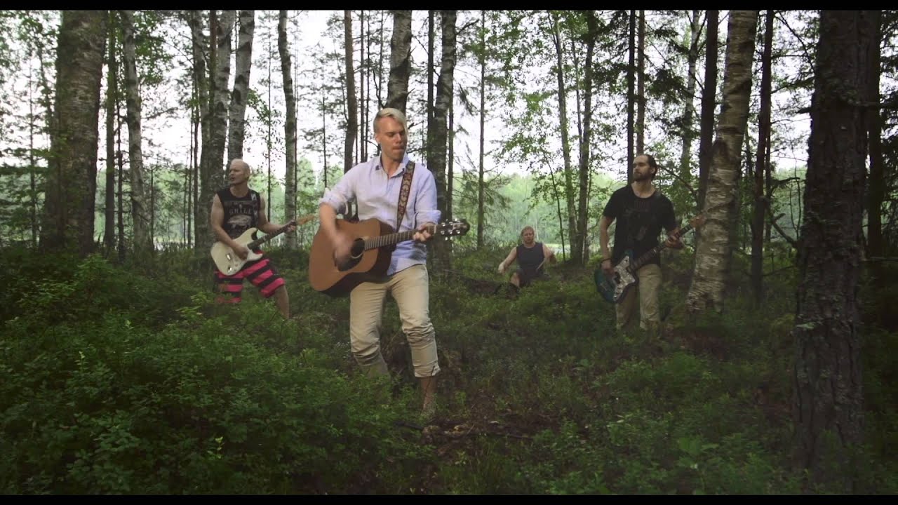 Neljänsuora - Kesä vielä jäädä vois feat. Stig (virallinen musiikkivideo)