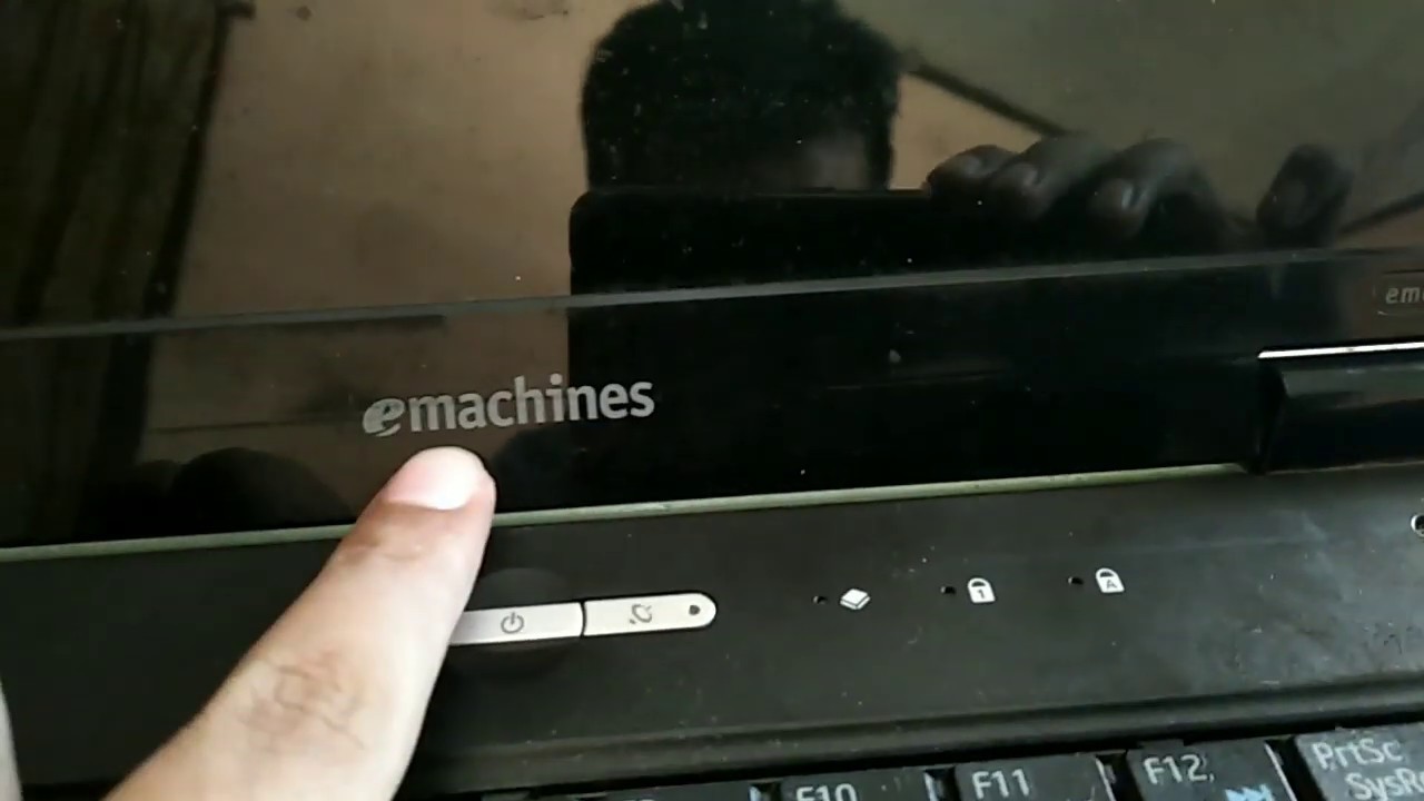 acer emachines D725 power on but no display - black screen