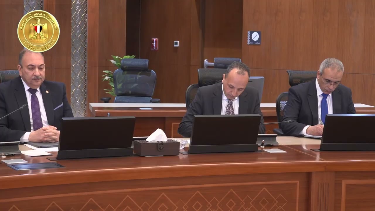 رئيس الوزراء يلتقي رؤساء اللجان النوعية بمجلس النواب