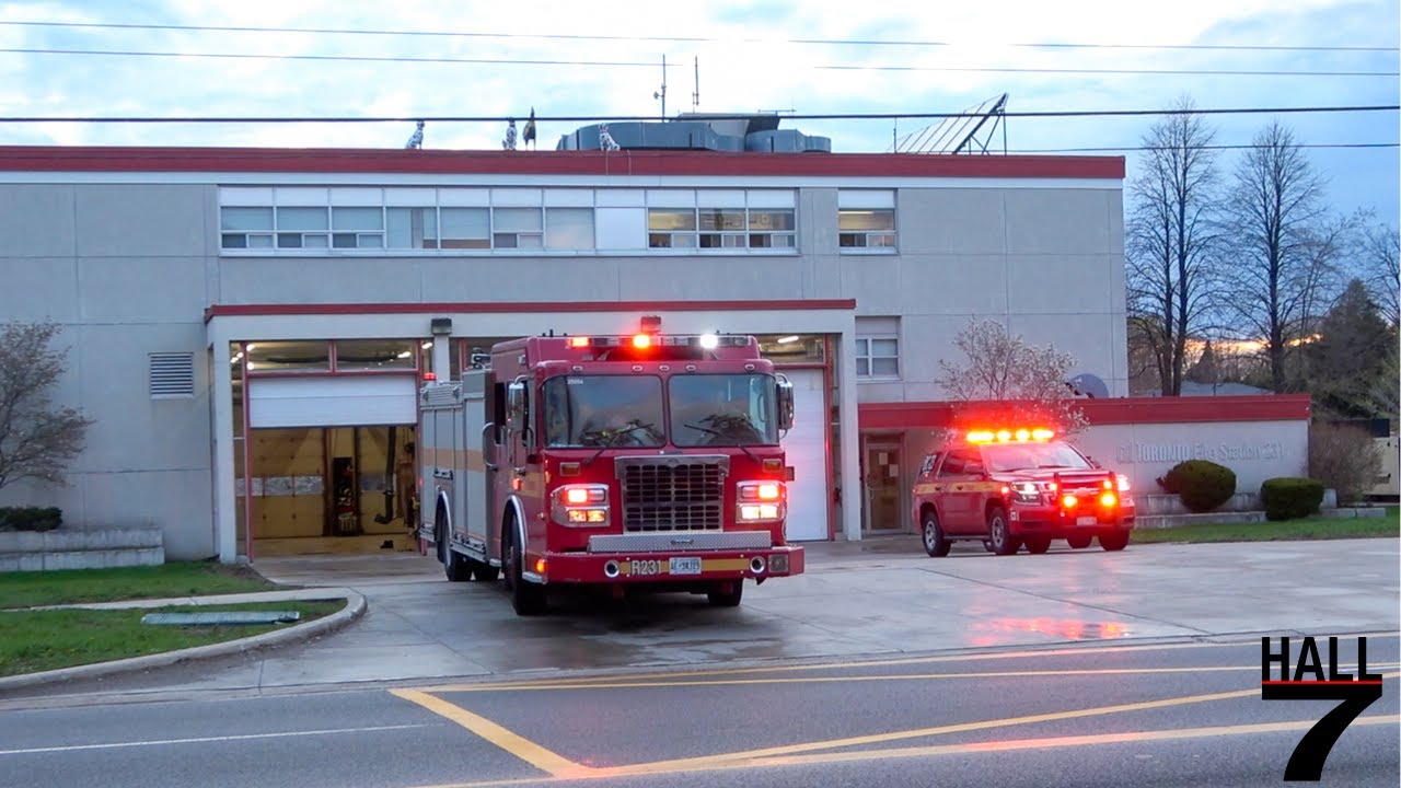Toronto Fire Services - Rescue 231, Chief 23, & AirLight 231 Responding